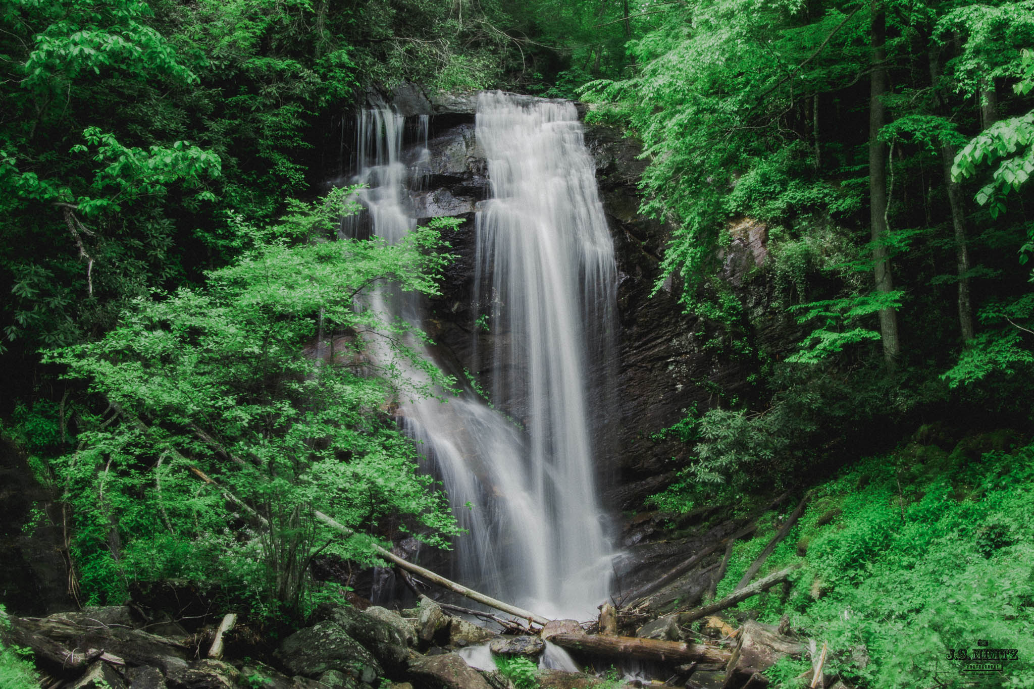 Anna Ruby Falls waterfall near Clarkesville