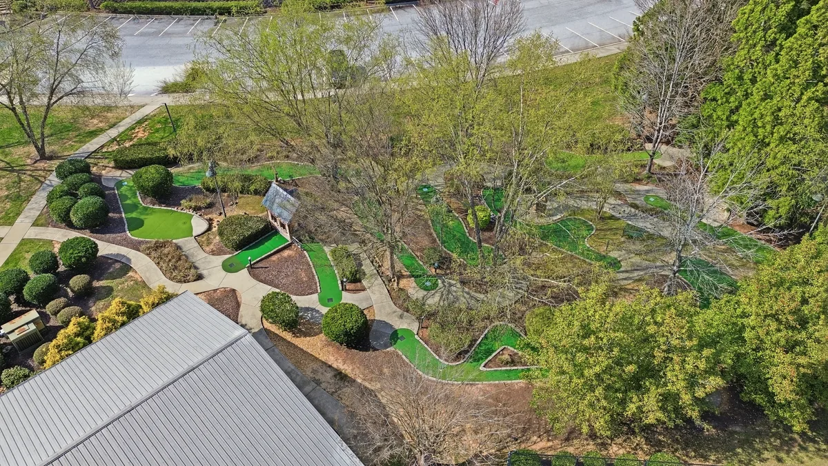 Mini golf course at Apple Mountain Resort